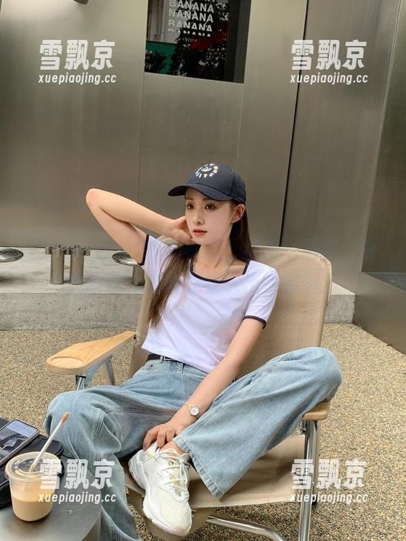17 www.17的视频,犹如一场梦,时而甜腻,时而又让人出乎意料。
