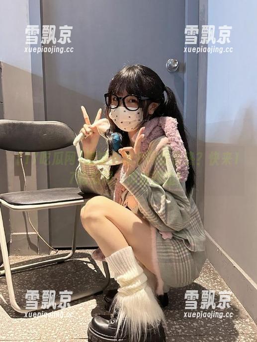 想知道哪个网址最热？快来17吃瓜网，瓜香四溢！