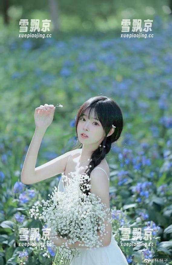 51.com 看了一会儿51.com的链接,突然觉得我易主了——瓜果满天飞、八卦随处可见。