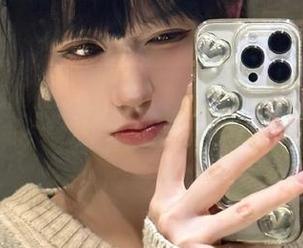 拿起手机，51cg吃瓜网最有趣的，无论什么事都能收藏到你的小本本里！