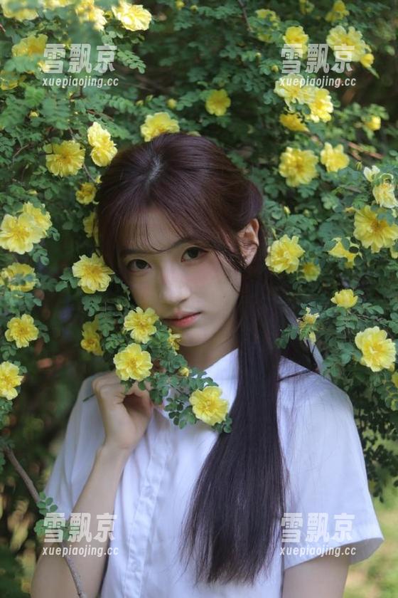怎么又停在“51吃瓜”入口前，画面太美，这个入口根本停不下来。