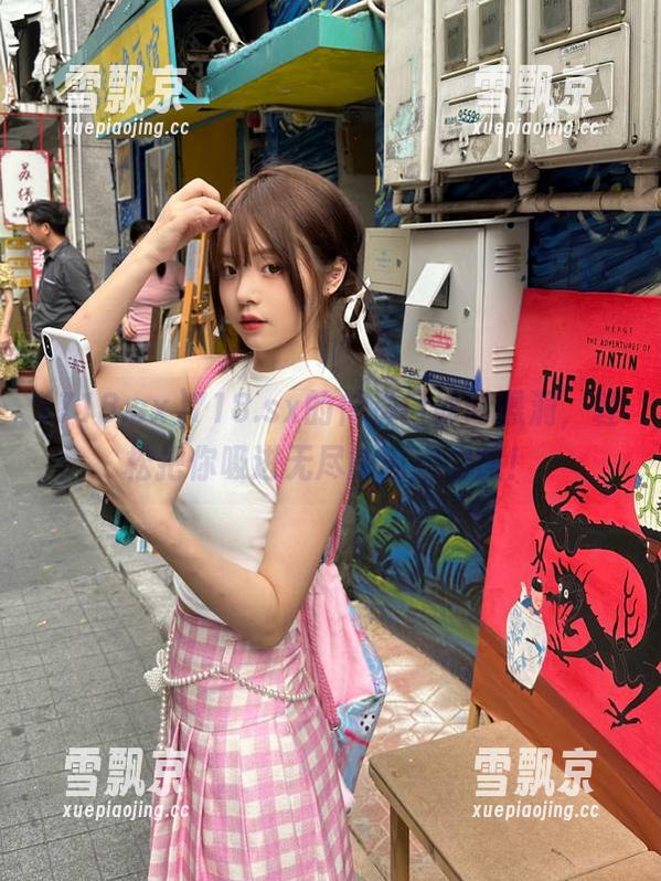 718.sx的传送门如同黑洞，轻松把你吸进无尽的瓜趣之旅！