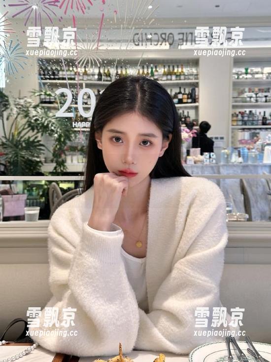 想跟八卦拉近距离？登录cgw，彻底放飞自我，都是奇葩的锅！