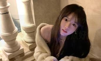 还在沉迷小说吗？直接直达www.51.com，新闻瓜好过书！