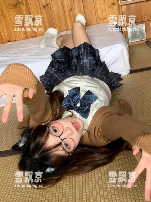 假装无意，但我在“www.黑料”上偷偷观看了这一切
