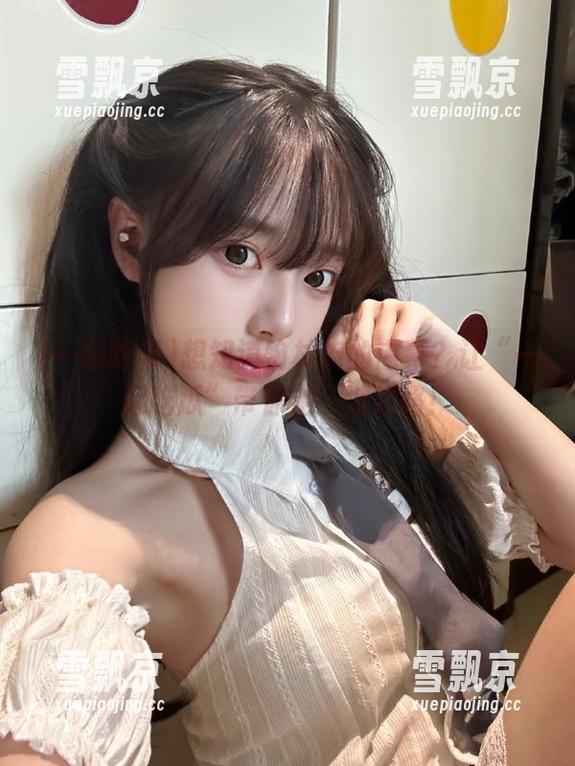 一起吃瓜 想知道翰林府的内幕?让“一起吃瓜”带你走一波线路!