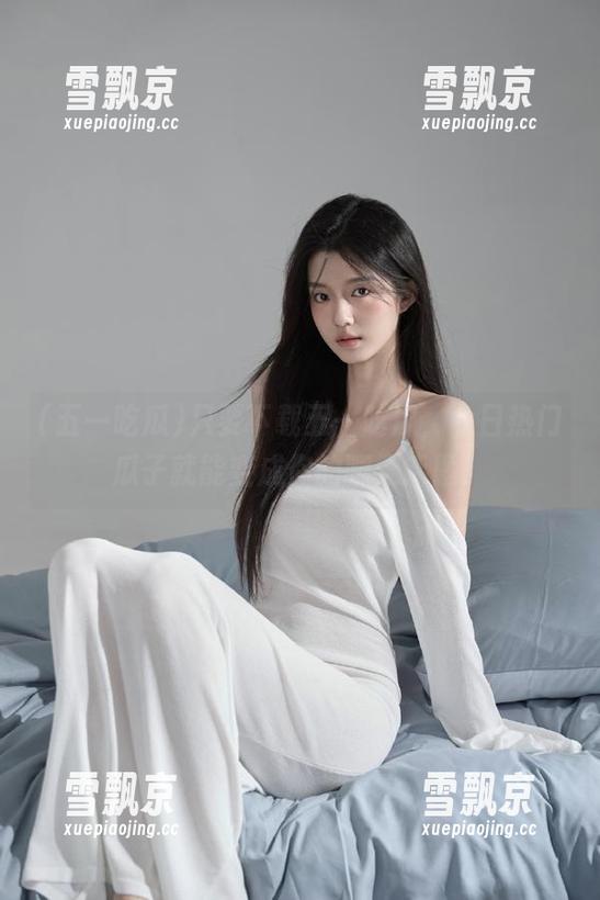只要下载五一吃瓜，今日热门瓜子就能变成你的聊天话题！