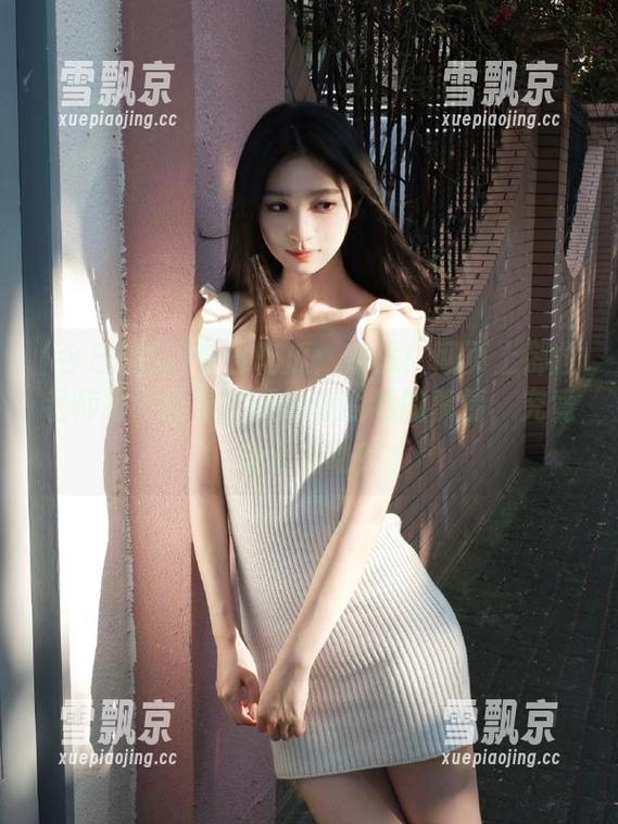 今日吃瓜 今日吃瓜:突发!网页上那位老师跟网红学生间的你的我的事情,究竟是谁主动?