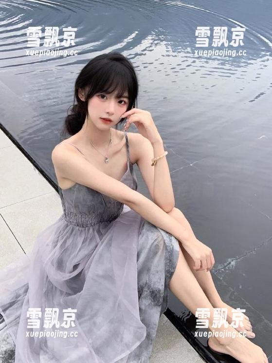 一脚踩在点赞上，登录全网吃瓜的同时，我其实已经心痒难耐了！