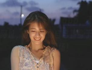 “吃瓜黑料”app，不小心点进一串网址，瞬间感觉自己置身于热辣八卦的炸裂现场！