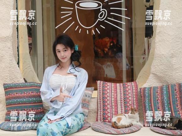 我要吃瓜网 在“我要吃瓜网”这片安卓天地,最新的八卦每分钟都在刷新!