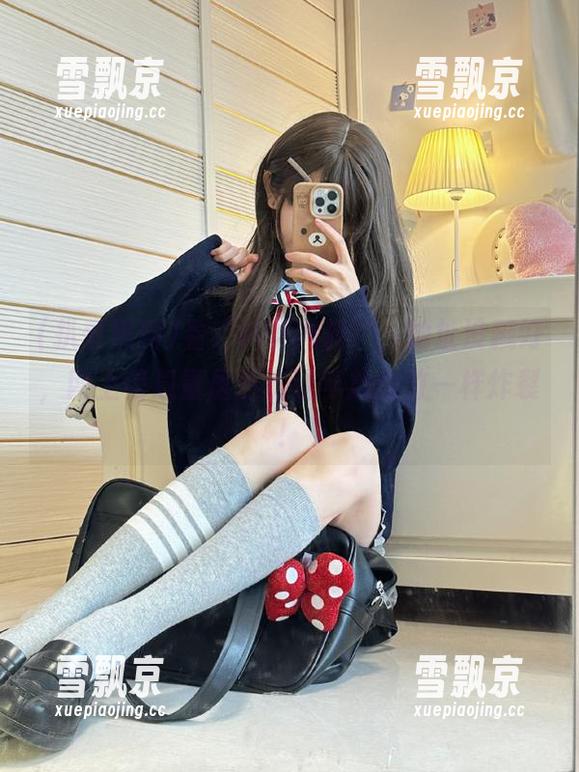 看“扒哥黑料”，地址没藏好，网上信息量居然像过年放炮竹一样炸裂！