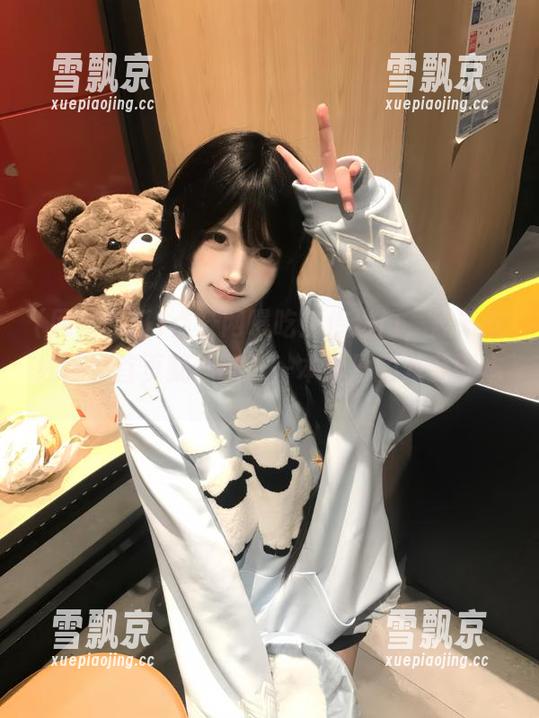 网曝吃瓜 点开网曝吃瓜传送门,黑料在线网站首页就像翻开一本厚厚的八卦剧本。