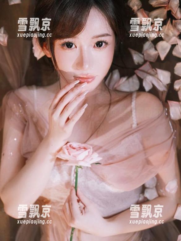 网曝黑料：网页里藏着的不只是八卦