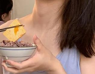 91黑料正能量：开启永久自拍新风潮？