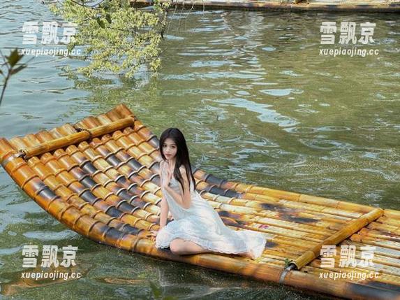 不急，我边啃瓜边查黑料社的新线路，最近的料都在哪里哟？