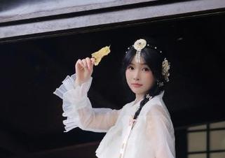 “资源”太多让人眼花缭乱，快来黑料社app找回些失去的焦点～