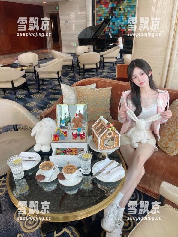 工作太忙没时间追剧？没关系，黑料网持续更新，随时都能调起“瓜”的兴致！