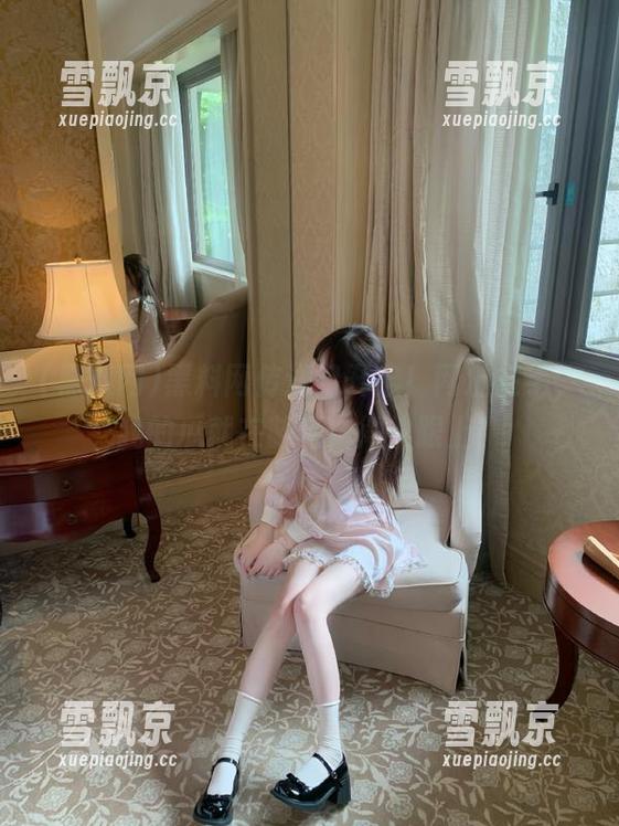 黑料网传送门开启！网址在手，我的瓜就在脑后，得快跟上！