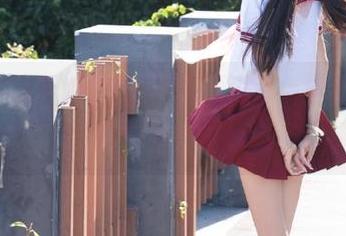 若想今日不再无聊，赶紧下载黑料网吧！