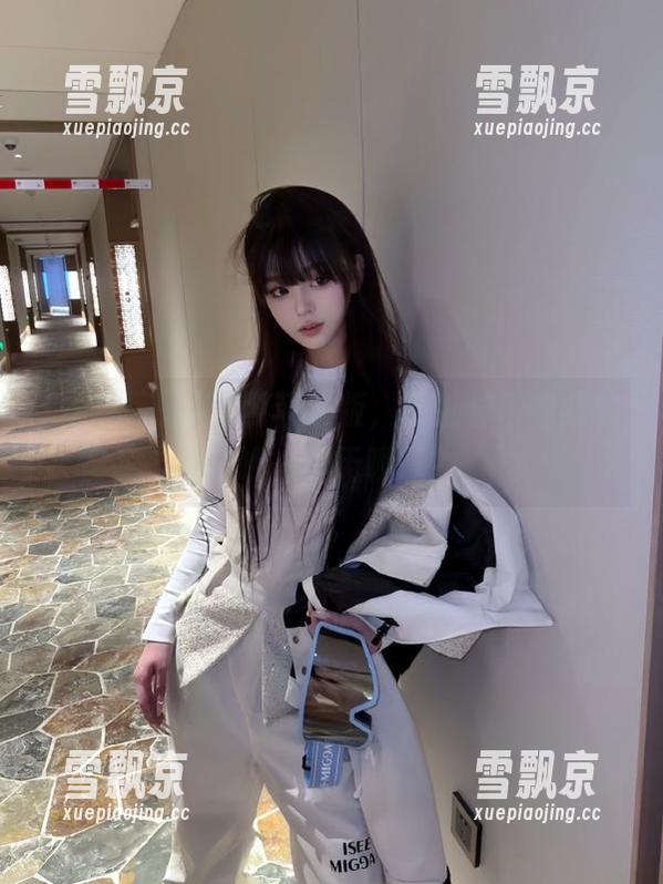 黑料网苹果版，网址长得像我的冬眠一样无聊吗？