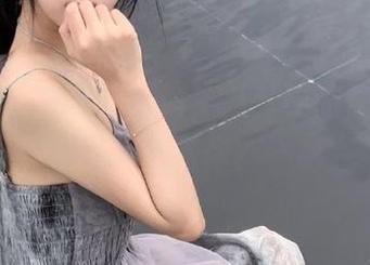 直达黑网料，八卦界的快递小哥莫非是你？
